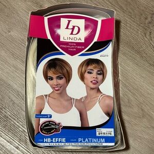 Linda Motown Human Hair Blend Wig Effie Platinum Bob with Bangs Kravitz New